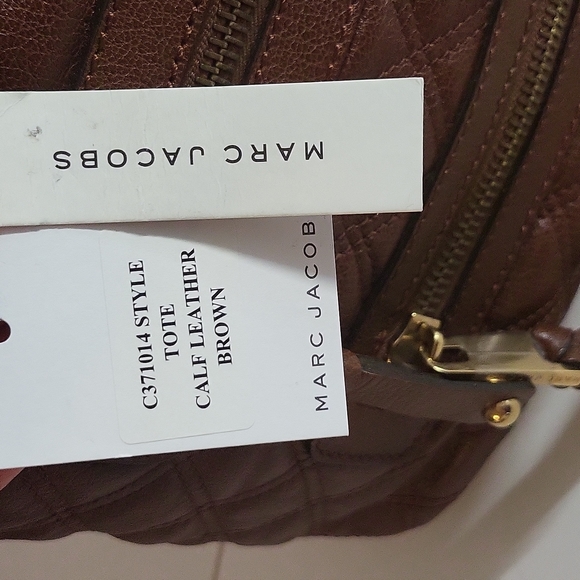 Marc Jacobs Brown Leather Quilte Classic Leather Zippers Tote Bag - Picture 5 of 14